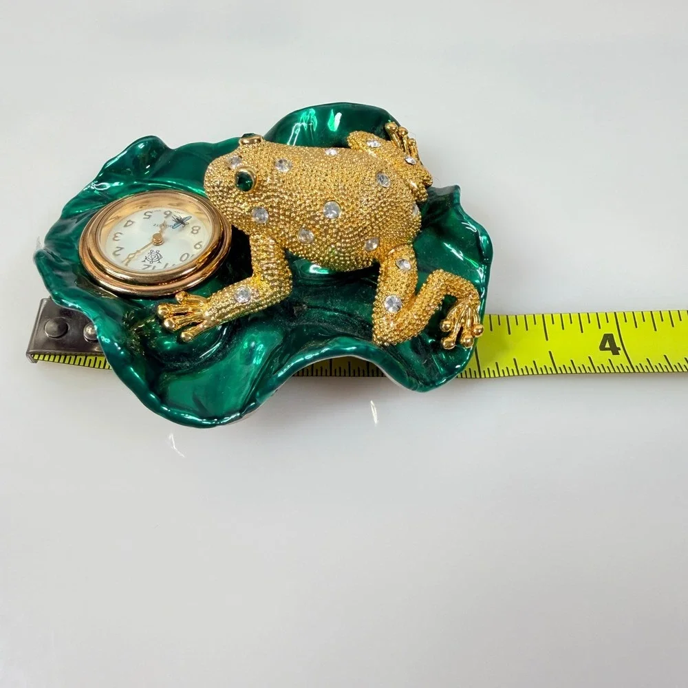 Timex Waterbury Desk Clock Paper Weight Jeweled Frog Lily Pad Bug Hand